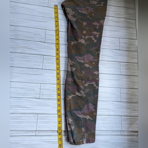 Anthropologie Jefferson High Rise Skinny Utility Jeans in Camo Green Size 28 - Picture 10 of 11